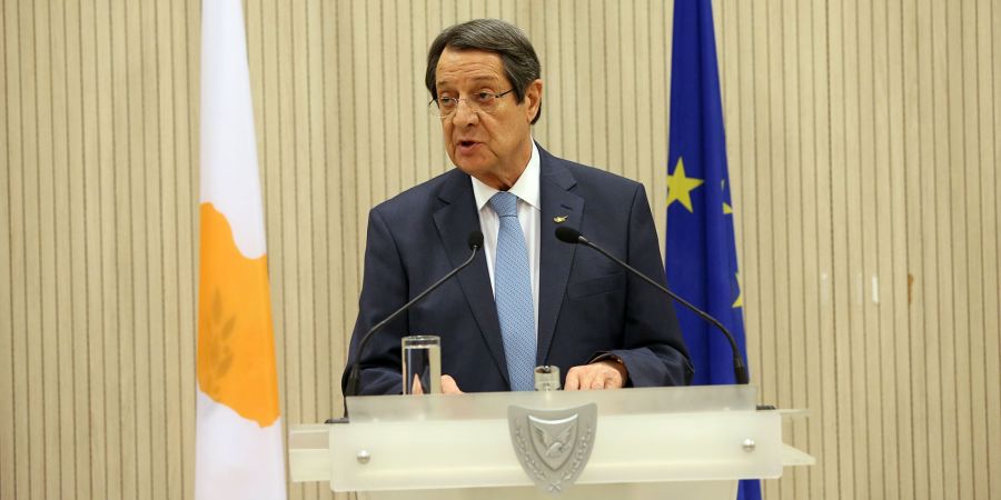 «Θύμα» των fake news ο Πρόεδρος Αναστασιάδης – Διαψεύδει πως βάφει τα μαλλιά του – VIDEO