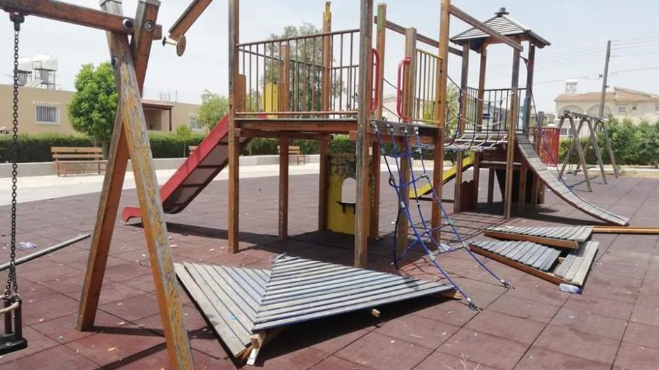 Εικόνες ντροπής μετά από επιδρομή βανδάλων σε πάρκο στη Λάρνακα – αποκλειστικές δηλώσεις Α. Βύρα