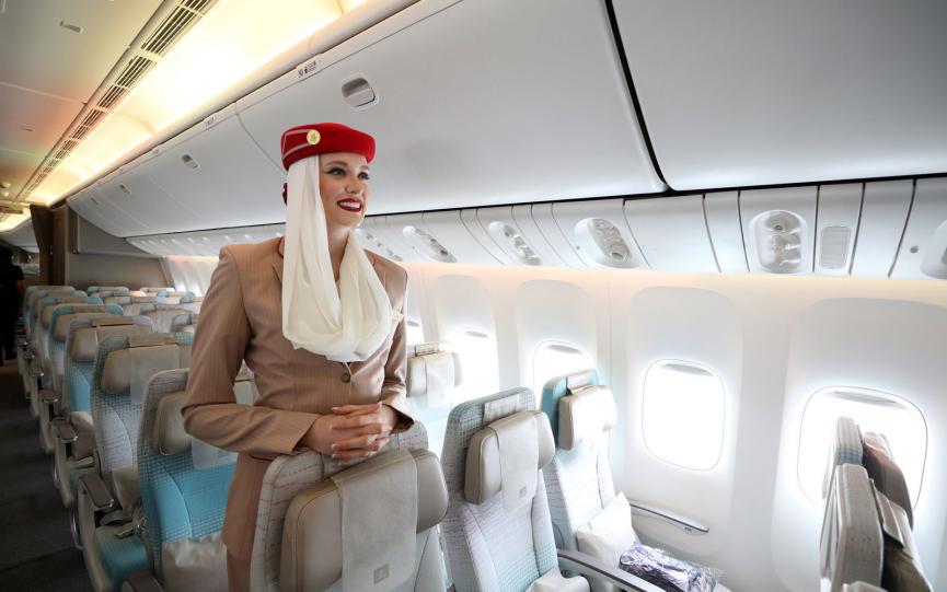 Η Emirates προσλαμβάνει προσωπικό καμπίνας για τα αεροσκάφη
