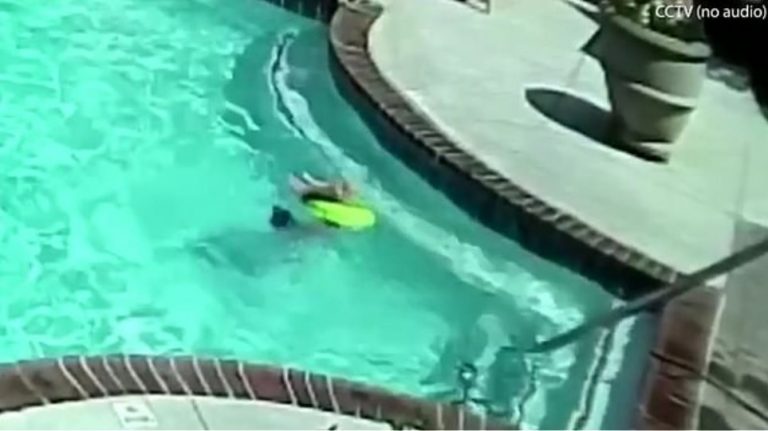 ΒΙΝΤΕΟ: 10χρονη έσωσε την αδερφούλα της από πνιγμό σε πισίνα