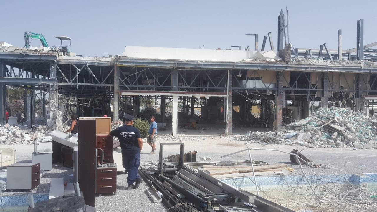 Τελειώνει το ξήλωμα του Κτήμα Μακένζυ στη Λάρνακα