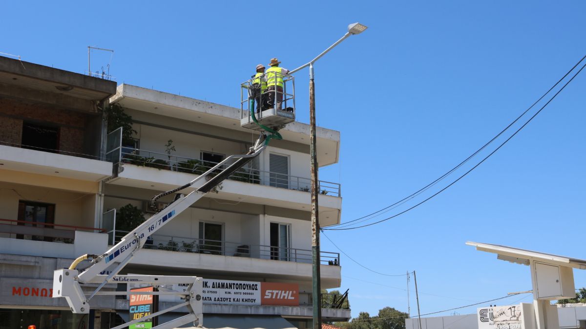 Αντικατάσταση των  φωτιστικών σωμάτων τoυ Δήμου Αθηένου με φωτιστικά Led