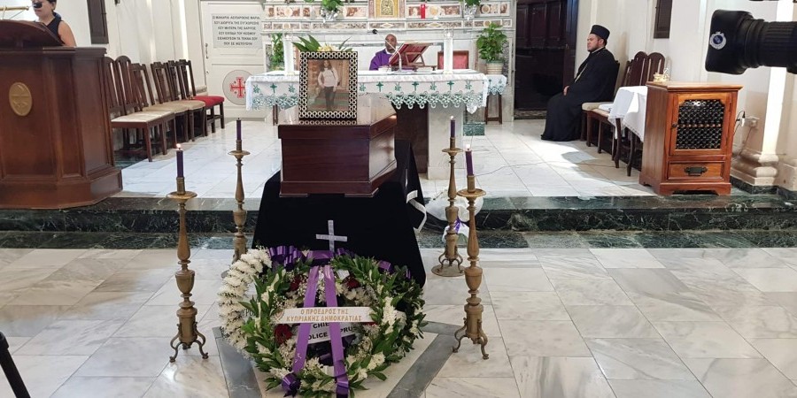 To τελευταίο αντίο της Μarry Roze τελέστηκε στον Καθολικό ιερό ναό Τέρρα Σάντα στη Λάρνακα