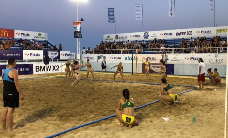 Συνεχίζεται με τη διεξαγωγή 15 αγώνων το ETB Cablenet Beach Handball Tournament 2019