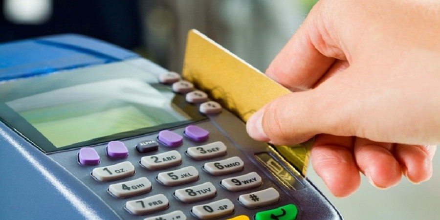 Παράνομες χρεώσεις για πληρωμές με χρήση πιστωτικών ή χρεωστικών καρτών