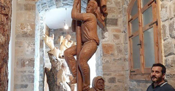 Το άγαλμα του ήρωα Σολωμού δεσπόζει στην Αξό της Κρήτης! | ΦΩΤΟ