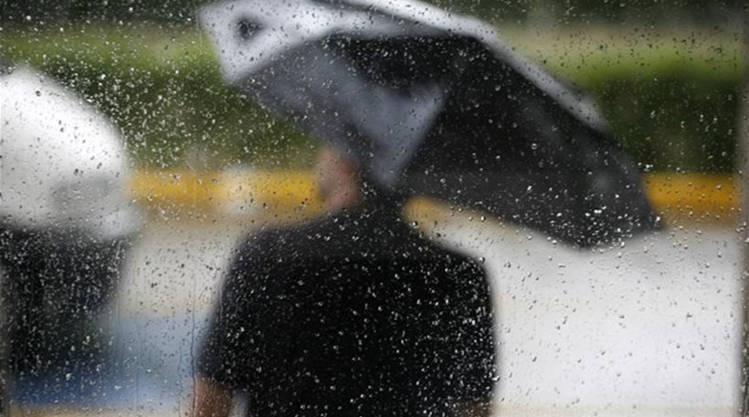 Καιρός: Βροχές, καταιγίδες και χαλάζι στο μενού