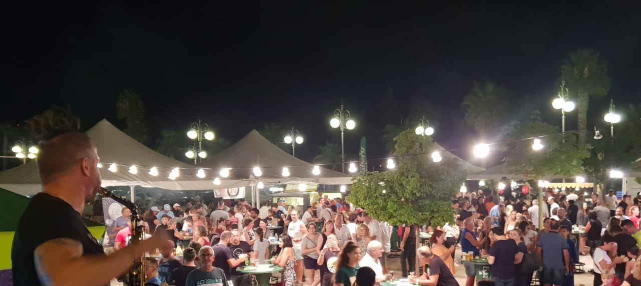 Συνεχίζεται το “International Food Festival” στην πλατεία Ευρώπης