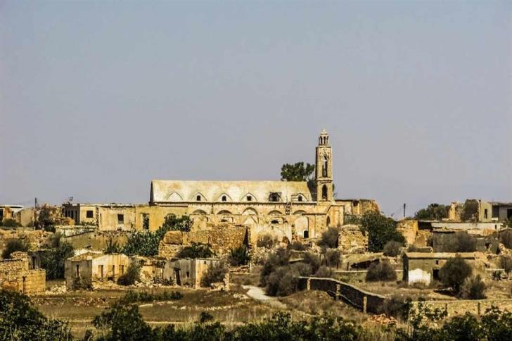 Τριήμερο συναπάντημα προσφύγων