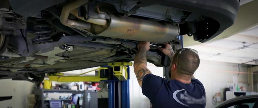 Οι επιτήδειοι «dealers», τα σαράβαλα της Αγγλίας και οι παγίδες στην αγορά αυτοκινήτων