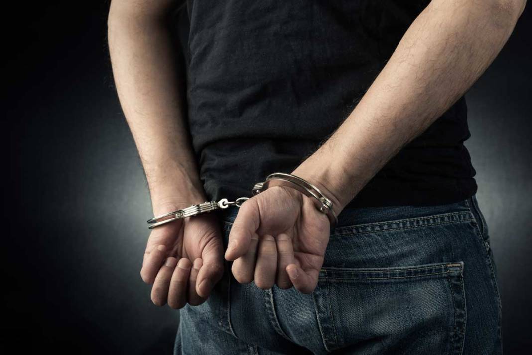 Λάρνακα: Οκταήμερη κράτηση σε 37χρονο για υπόθεση παράνομης εισαγωγής και κατοχής κάνναβης, βάρους ενός κιλού και 850 γραμμαρίων