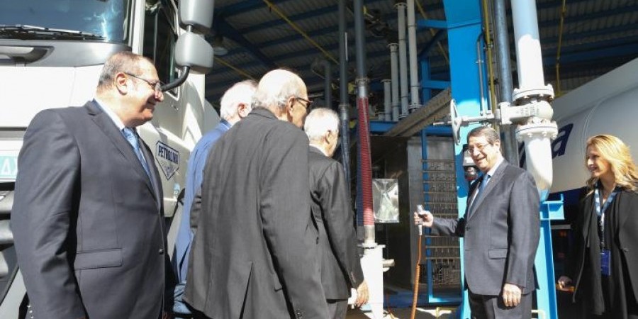 Ο ΠτΔ εγκαινίασε το νέο τερματικό υγρών καυσίμων της Πετρολίνα στο Βασιλικό