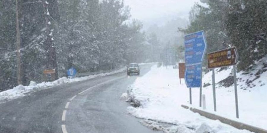 Οδηγοί προσοχή! Κλειστοί παραμένουν δρόμοι-Μόνο με αντιολισθητικές στο Τρόοδος