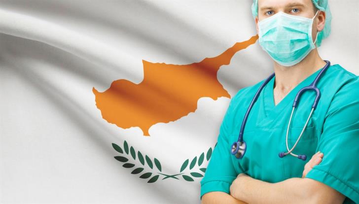 Επτά ανοικτά μέτωπα με επαγγελματίες υγείας