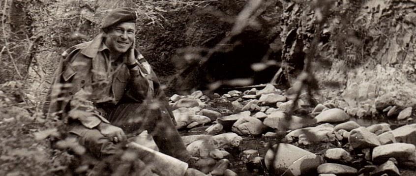 «Τα ιερά οστά σου δαφνοστεφανωμένε πατέρα μου ταυτοποιήθηκαν… Σε περιμένουμε»