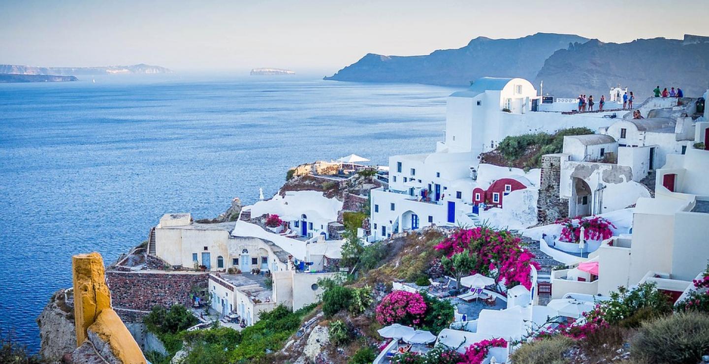 Οι New York Times εκθείασαν τις ομορφιές των ελληνικών νησιών