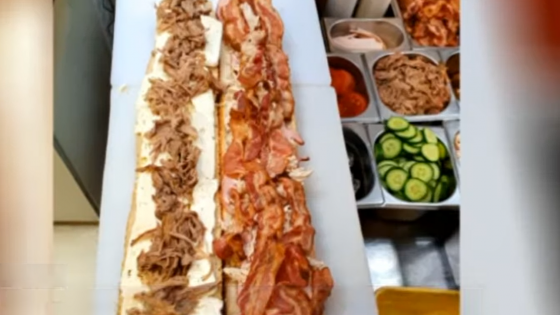 Το… κυπριακό παραδοσιακό σάντουϊτς λούτζα – χαλούμι κατακτά το Λονδίνο (VID)