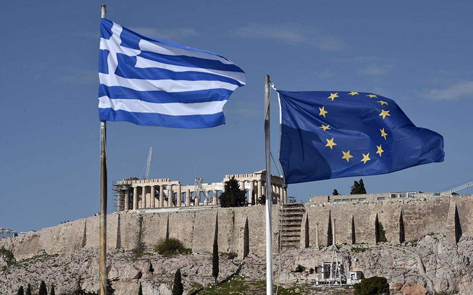 Στεκόμαστε στο πλευρό της Ελλάδας