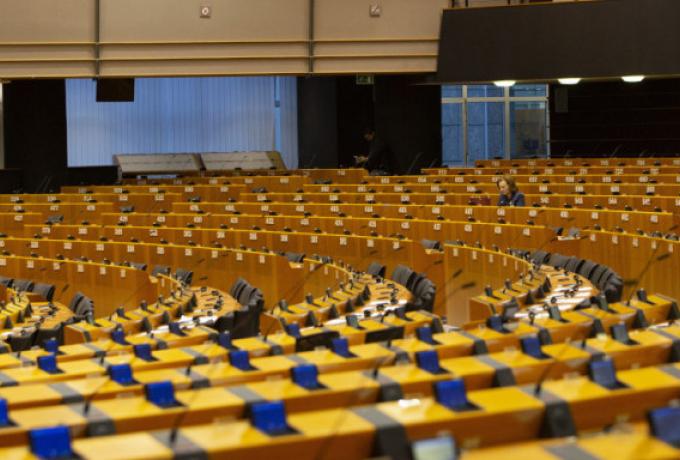 Κορωνοϊός: Ο πρώτος νεκρός από την πανδημία στο Ευρωκοινοβούλιο