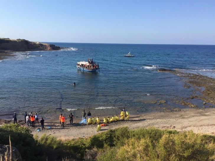 Συνεχίζονται αφίξεις μεταναστών κατά κύματα από κατεχόμενα