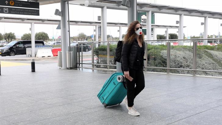 Επέστρεψαν ακόμα 70 Κύπριοι από Ελλάδα με ειδική πτήση