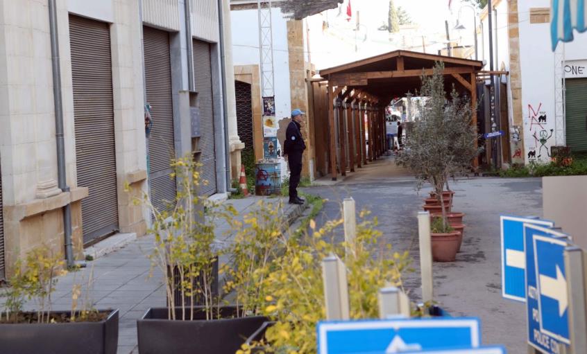 Σε συναγερμό οι Αρχές-Εκατό άτομα στην γραμμή αντιπαράταξης ζητούν άσυλο
