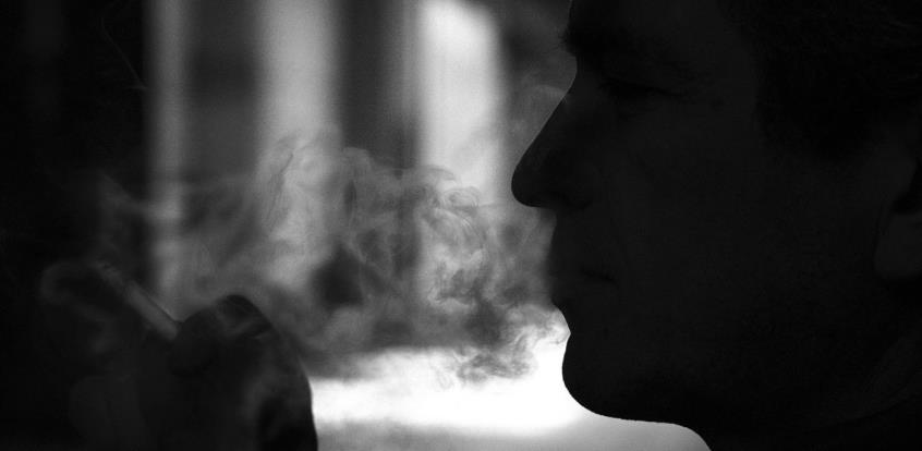 Τι ισχύει με τους καπνιστές για τον κορωνοϊό-Ποια νοσήματα αυξάνουν τους κινδύνους