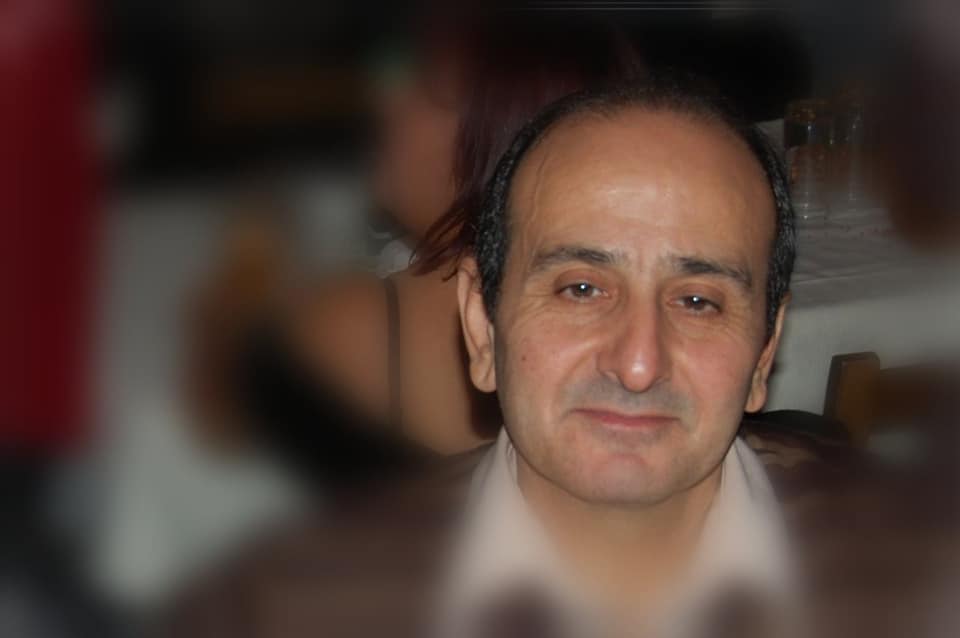 Έφυγε» ο «Stavros Snacks» του Παραλιμνίου – Έκκληση για οικονομική βοήθεια στα παιδιά του