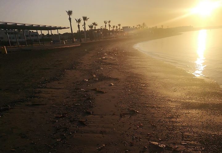 Πάμε να καθαρίσουμε όλοι μαζί την παραλία της Δεκέλειας