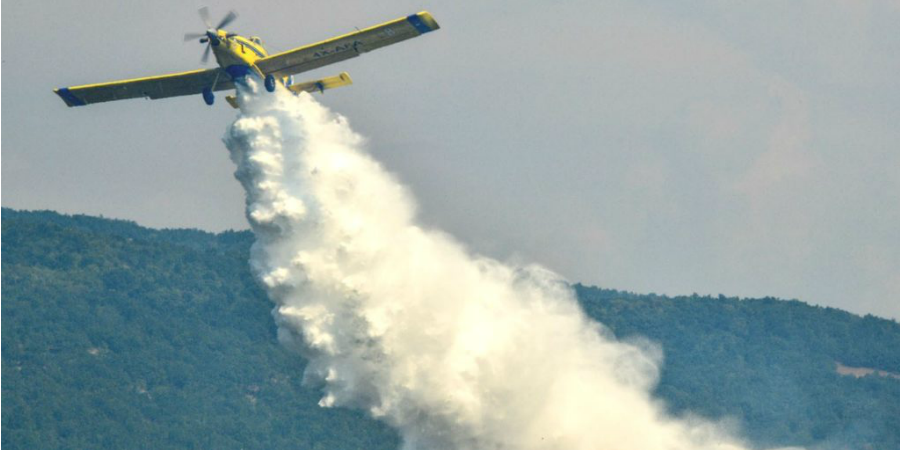 Με εναέρια μέσα έγινε κατάσβεση πυρκαγιάς στον αυτ/δρομο Λάρνακας-Κοφίνου