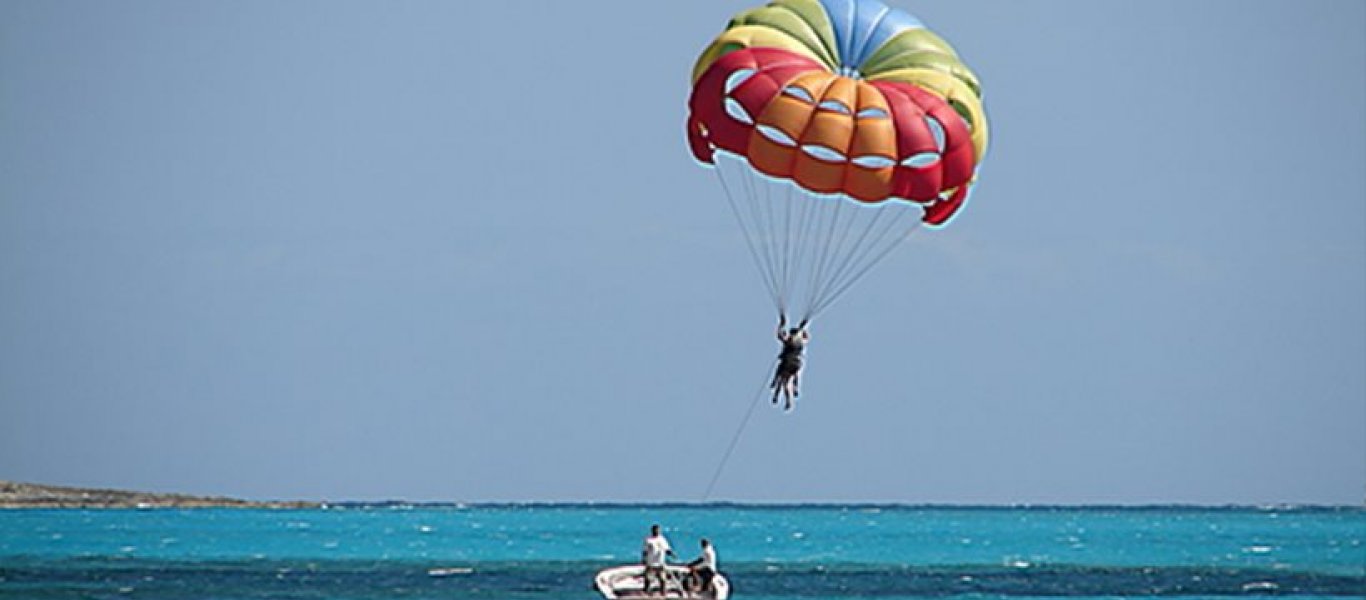 Βουλιάζουν τα water sports – Μια θάλασσα προβλήματα