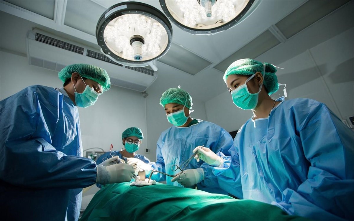Σοβαρές επιπλοκές έχουν χειρουργεία σε ασθενείς με Covid-19