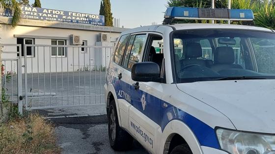 ΦΩΤΟ: Έσπασαν παράθυρα για να σώσουν τα έξι παιδιά που εγκλωβίστηκαν στο ίδρυμα