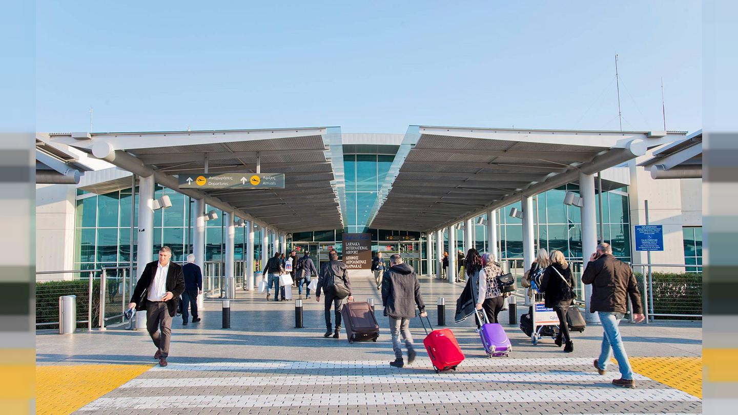 Τέσσερις αναχωρήσεις και τέσσερις αφίξεις είναι προγραμματισμένες για σήμερα στο Aεροδρόμιο Λάρνακας