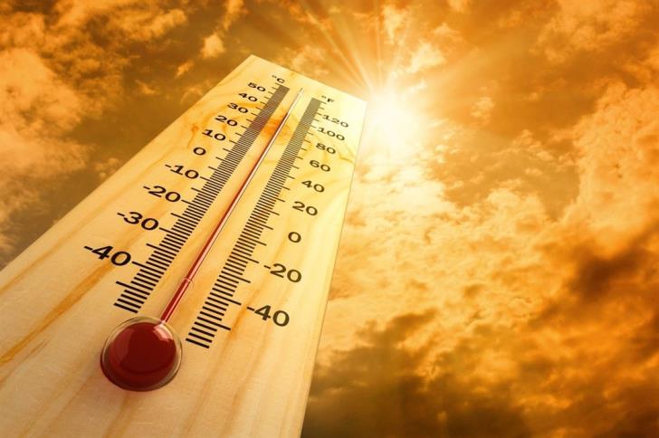 Υποχωρεί από αύριο η θερμή αέρια μάζα – Μέχρι τους 43 βαθμούς σήμερα