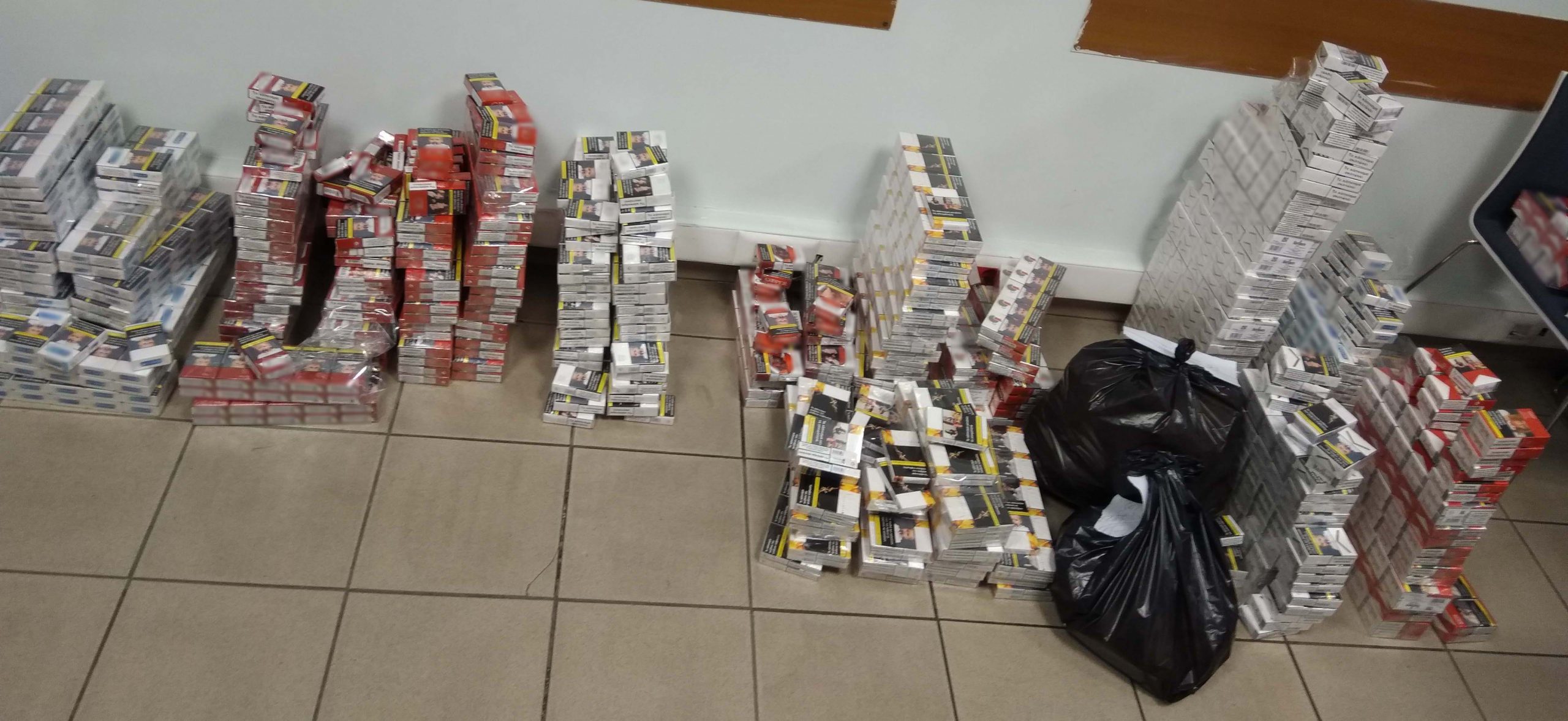 Με 53 κιλά αδασμολόγητων καπνικών ειδών συνελήφθη αλλοδαπή στη Πύλα από το ΟΠΕ Λάρνακας