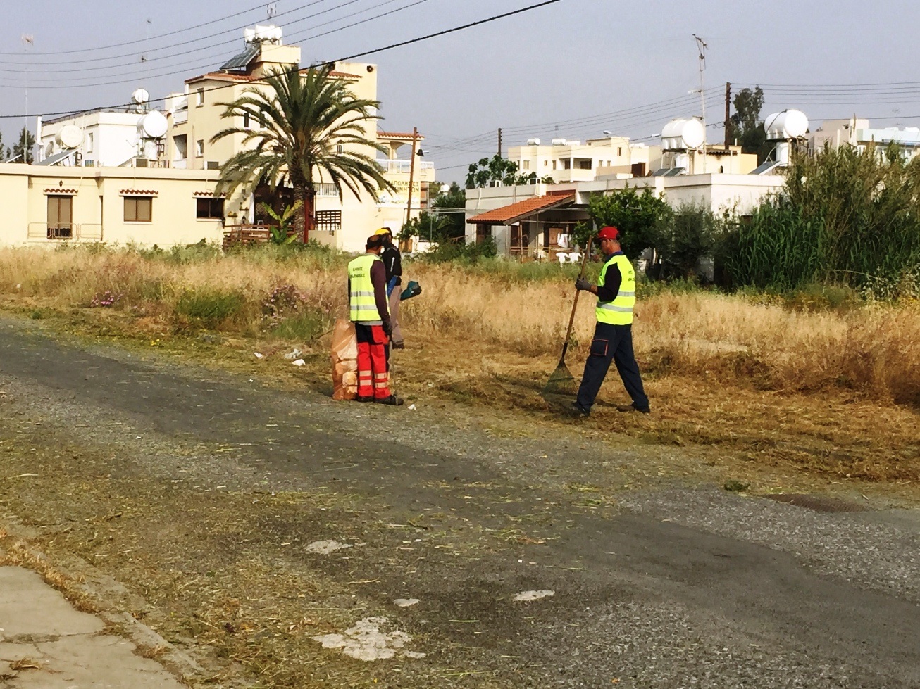 Το Τμήμα Καθαριότητας συνεχίζει να καθαρίζει τις περιοχές της Λάρνακας