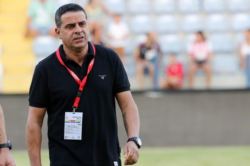 pampos-aek-premiera.3972b184cc3f9e42adfc25378bbee3e0