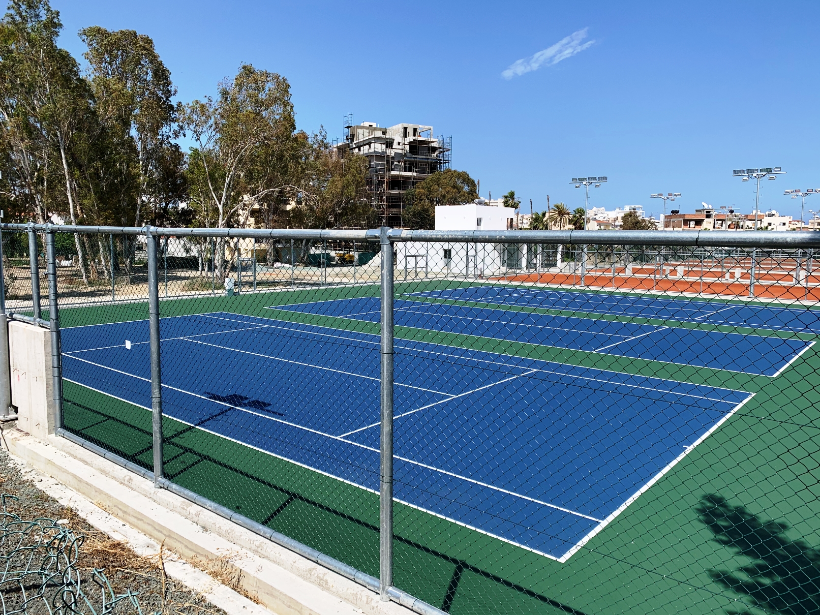 Εξαιρέθηκαν βασικοί υποστηρικτικοί χώροι στα νέα γήπεδα τένις της Λάρνακας