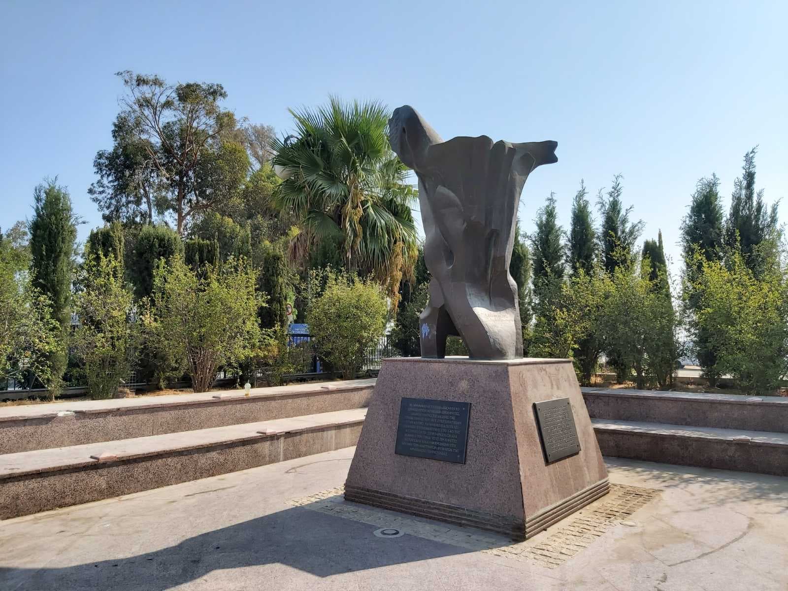 Το Μνημείο Αρμενίων στη Λάρνακα αφέθηκε σε άσχημη κατάσταση