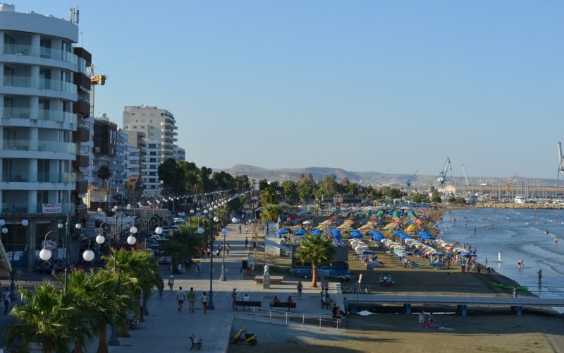 Τα περιοριστικά μέτρα που ισχύουν από σήμερα στη Λάρνακα