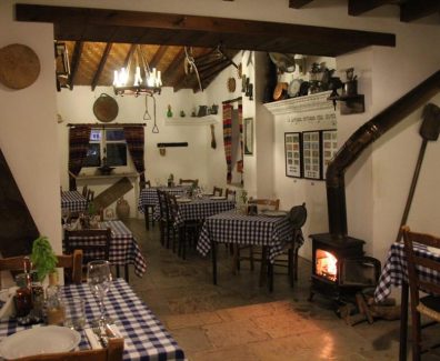 49834001_2027167083987581_645422117302566912_n