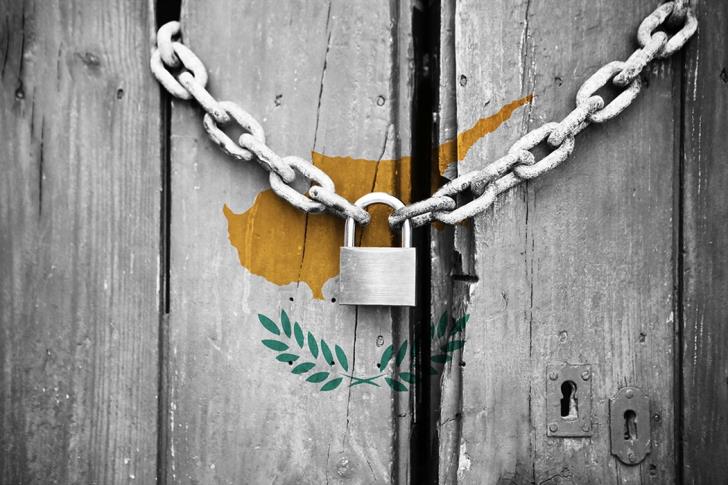 Ξεκινά νέο κύμα περιορισμών – Εξετάζουν και άλλα μέτρα