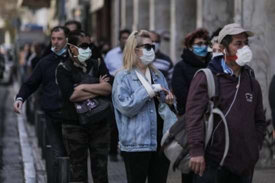 Χώρες που εφάρμοσαν την υποχρεωτική χρήση μάσκας σε εξωτερικούς χώρους