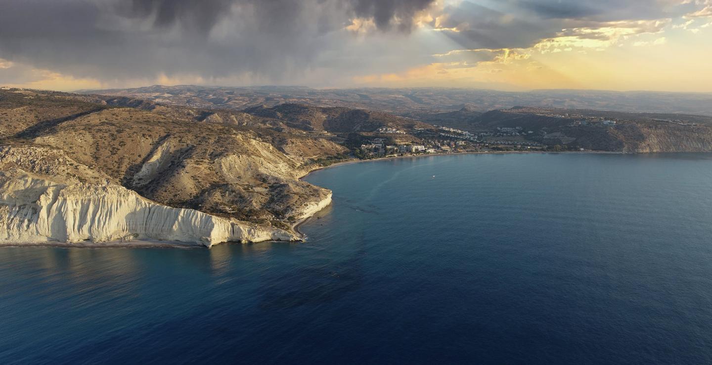 Οι (νέες) φωτογραφίες της Cyprus From Air κυριολεκτικά κόβουν την ανάσα