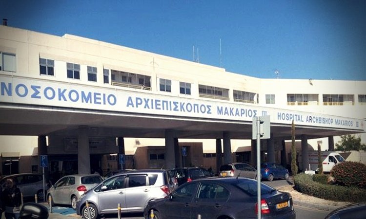 Στο Μακάρειο βρέφος με κορωνοϊο… Μεταφέρθηκε εσπευσμένα από τη Λεμεσό