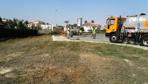 Το Τμήμα Καθαριότητας του Δήμου Λάρνακας συνεχίζει τις εργασίες καθαρισμού της πόλης μας