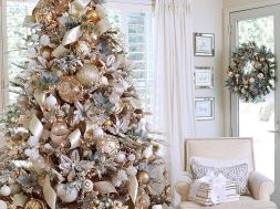 35-Pretty-Christmas-Living-Room-Ideas-to-Get-You-Ready-for-the-Holidays