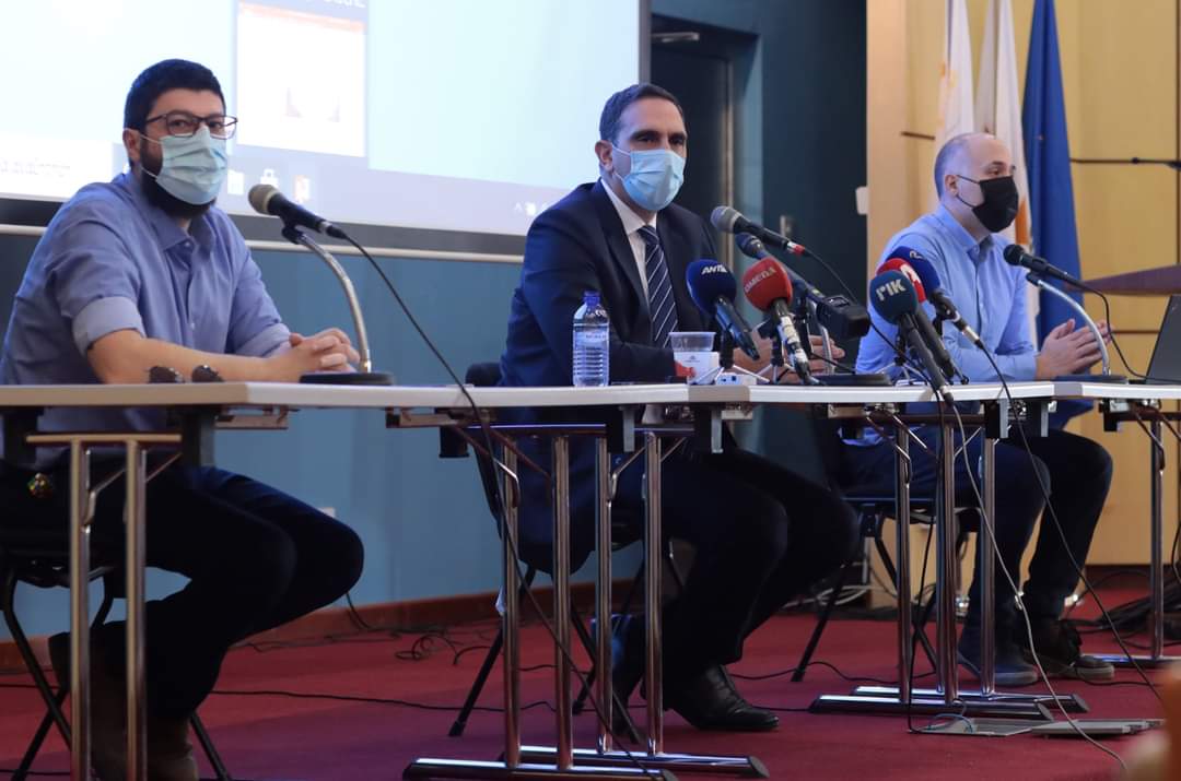 Έκκληση Υπουργού Υγείας: Μας έμειναν μερικοί μήνες και πρέπει να συνεργαστούμε