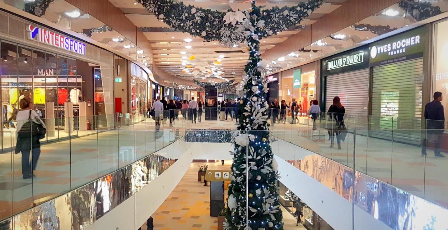 Δεύτερες σκέψεις για mall και εκκλησιασμούς